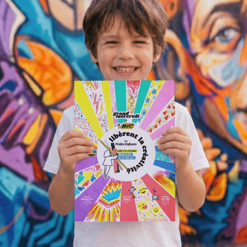 Le premier cahier de coloriage intergénérationnel