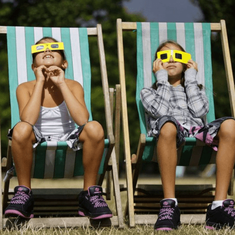 Éclipse : vivez une expérience magique avec vos Petits-Enfants !